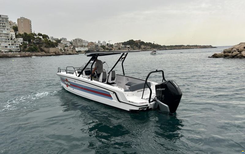 Axopar 25 Cross Top