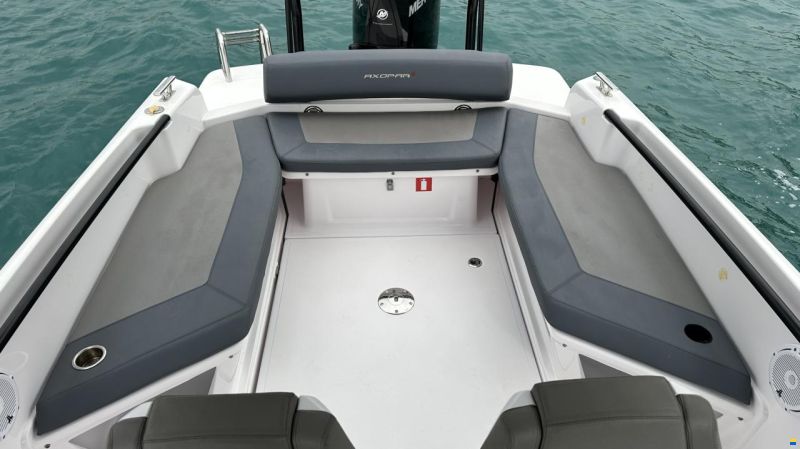 Axopar 25 Cross Top