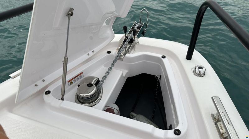Axopar 25 Cross Top
