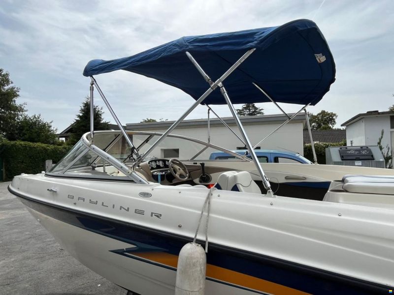 Bayliner Capri 185