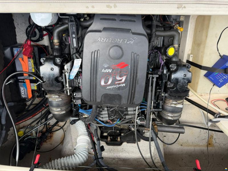 Rinker Captiva 232