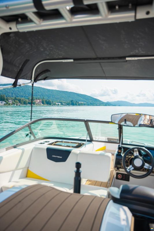 Nautique 200