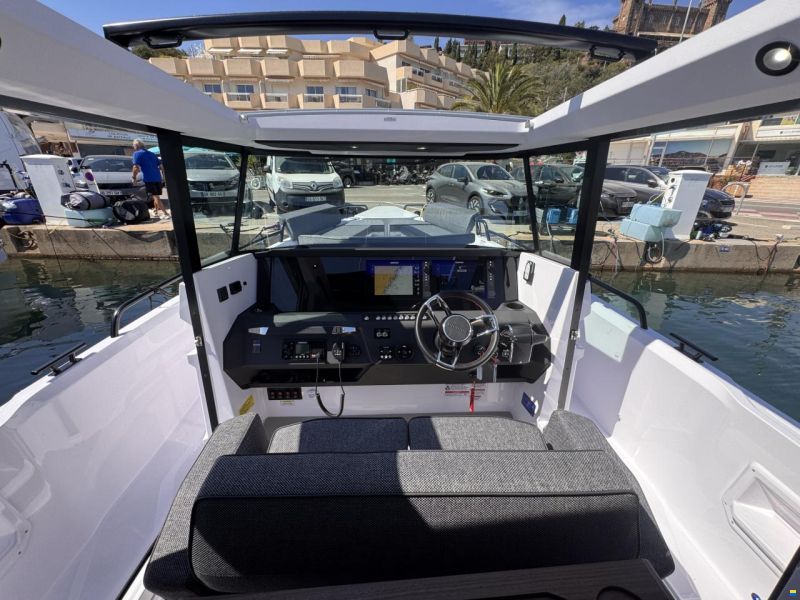 Axopar 29 XC Cross Cabin