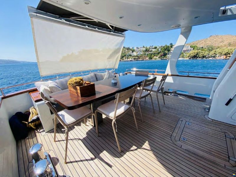 Steel Trawler 21M