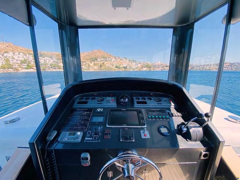 Steel Trawler 21M