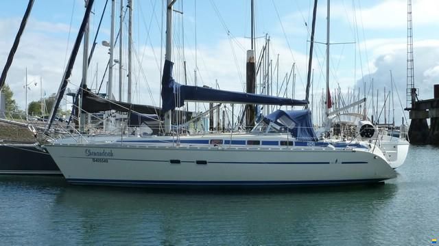 Bavaria 350 Lagoon