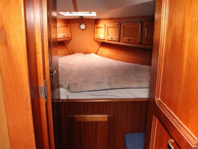 Bavaria 350 Lagoon