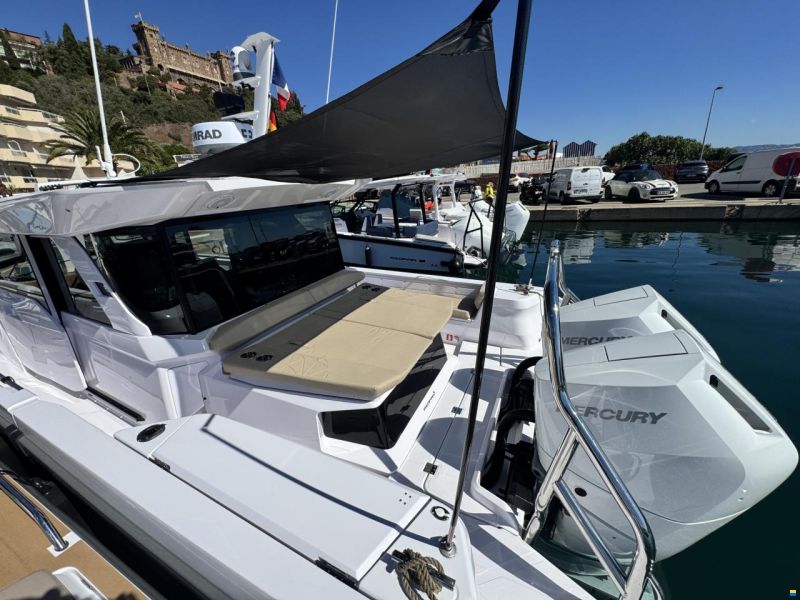 Axopar 38 Cross Cabin