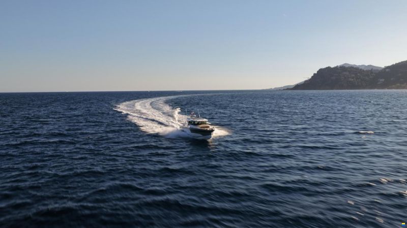 Axopar 38 Cross Cabin