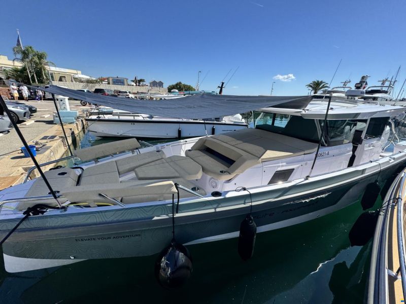 Axopar 38 Cross Cabin