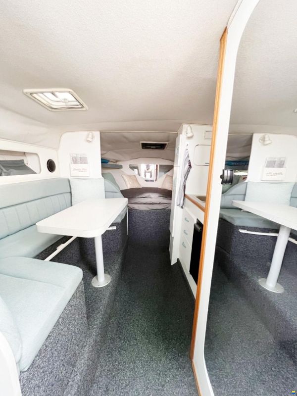 Rinker 280 Fiesta Vee