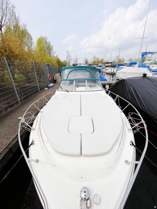 Rinker 280 Fiesta Vee
