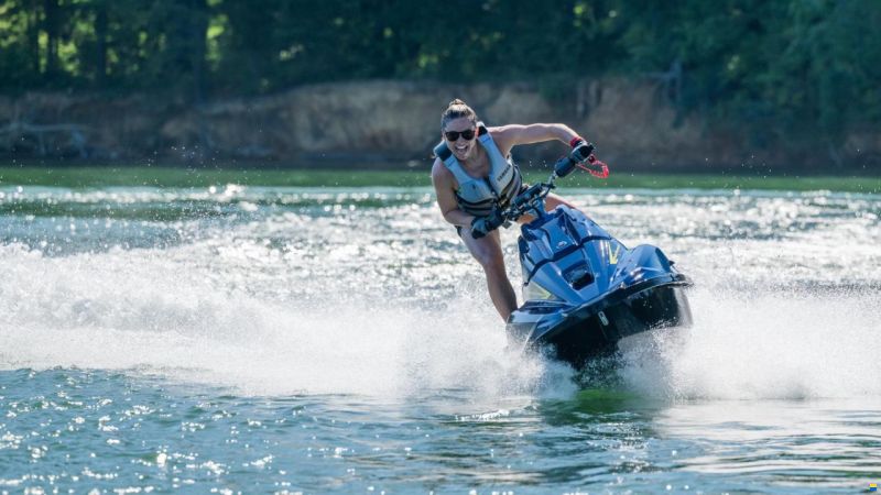 Yamaha WaveRunner WaveBlaster - 2027 Neuheit!