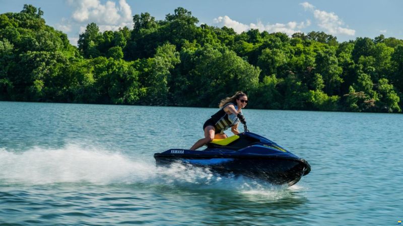 Yamaha WaveRunner WaveBlaster - 2027 Neuheit!