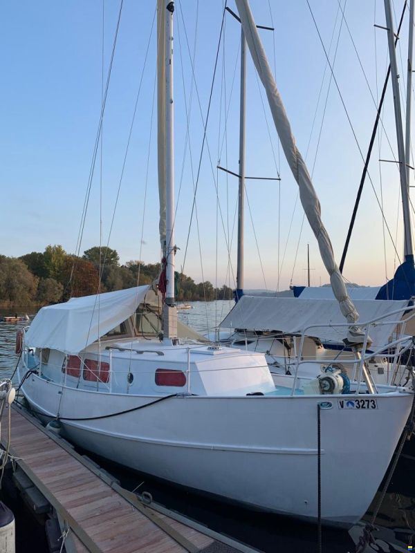 Motorsailer