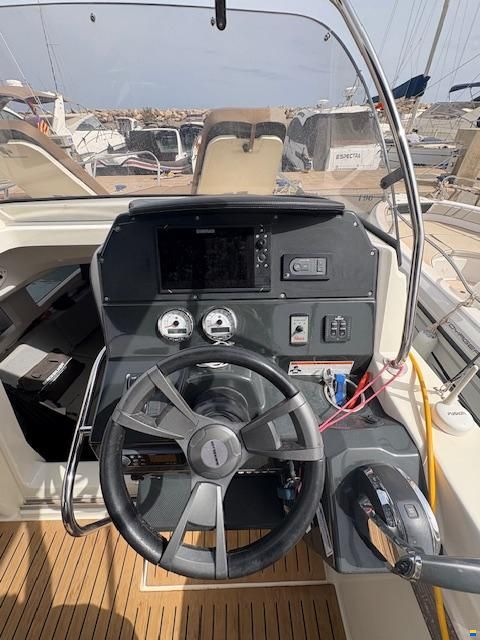 Quicksilver Activ Sundeck 805