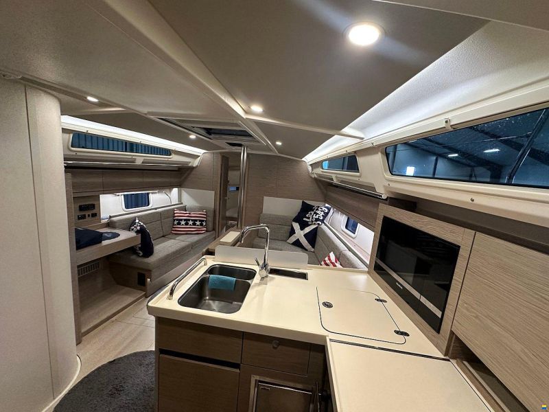 Hanse 388