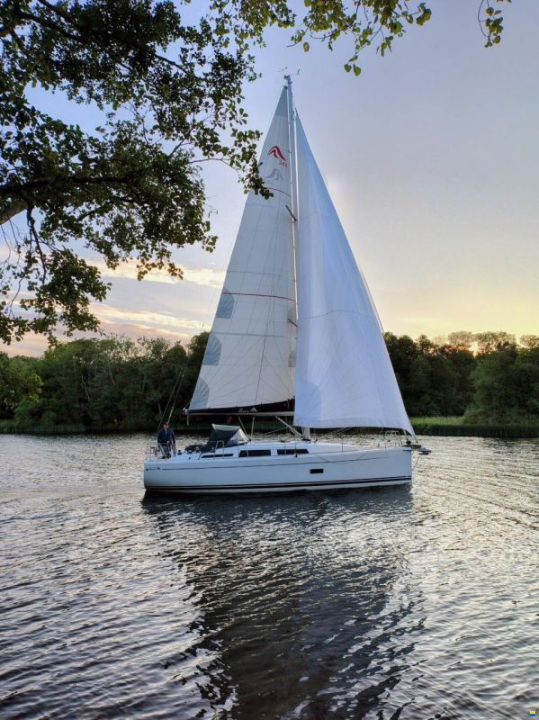 Hanse 348