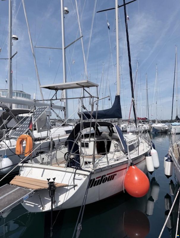 Dufour 4800