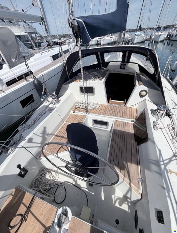 Dufour 4800