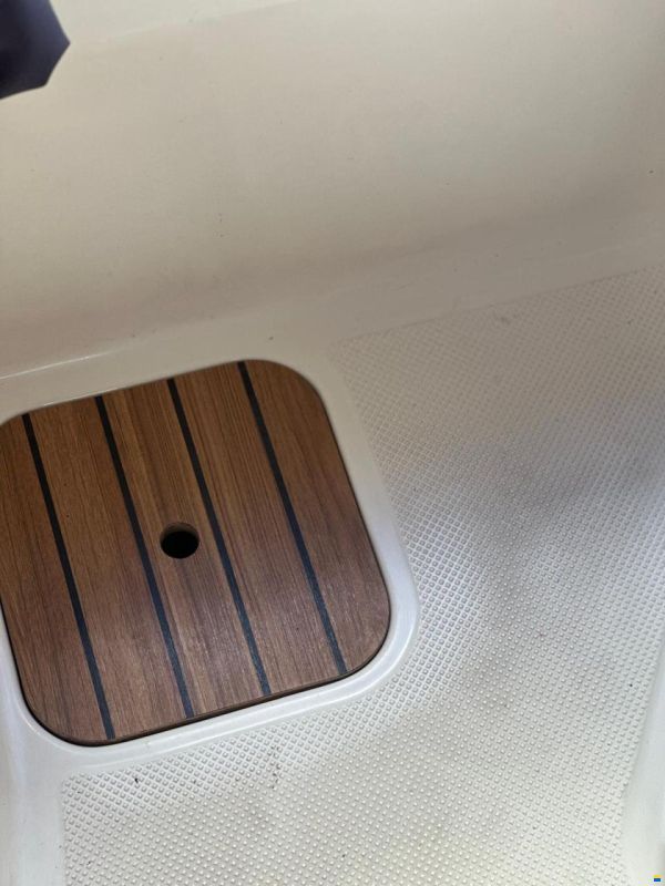 Quicksilver 675 Pilothouse Explorer