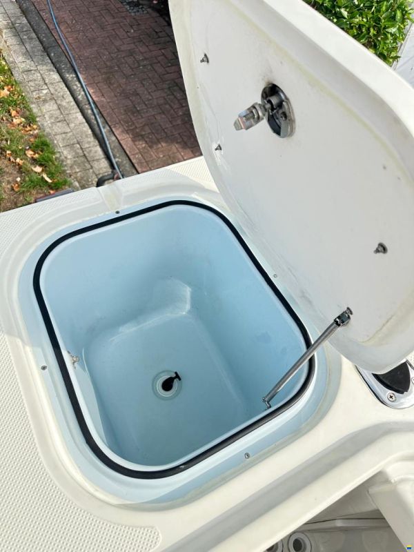 Quicksilver 675 Pilothouse Explorer