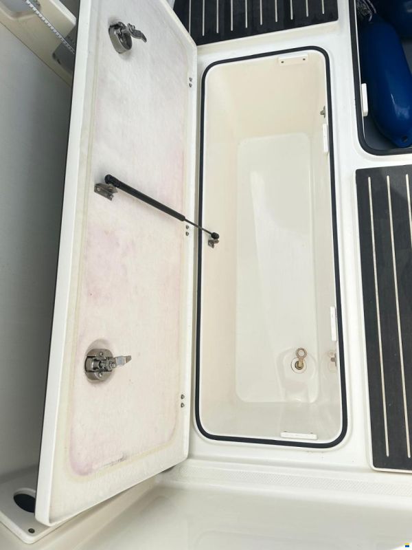Quicksilver 675 Pilothouse Explorer