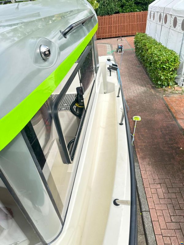 Quicksilver 675 Pilothouse Explorer