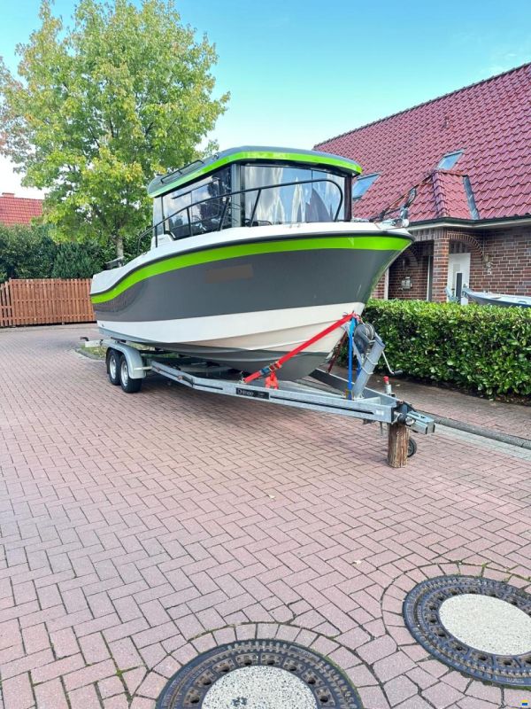 Quicksilver 675 Pilothouse Explorer