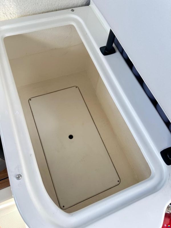 Quicksilver 675 Pilothouse Explorer