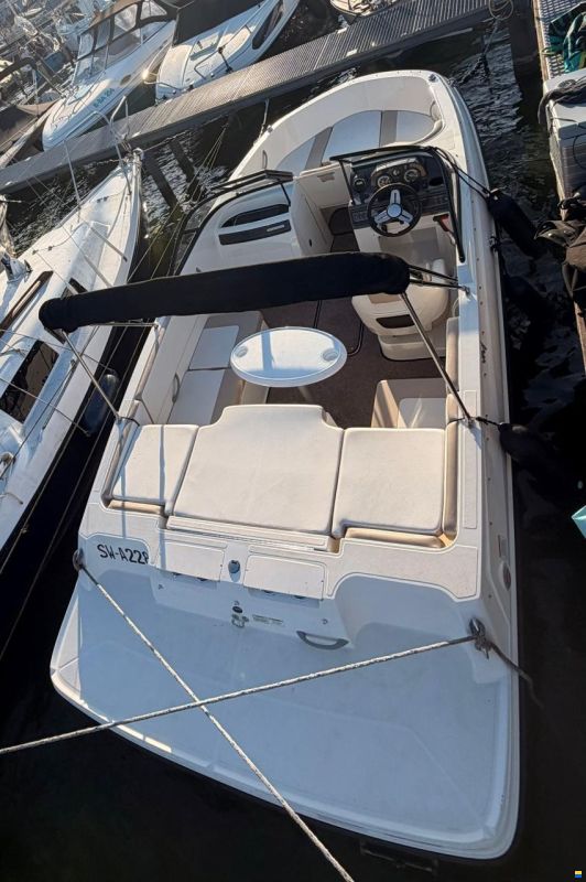 Bayliner VR4