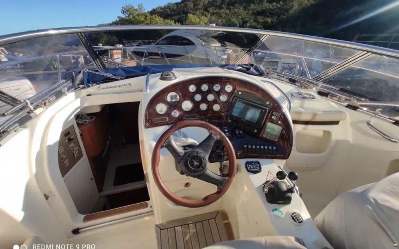 Cranchi Endurance 33