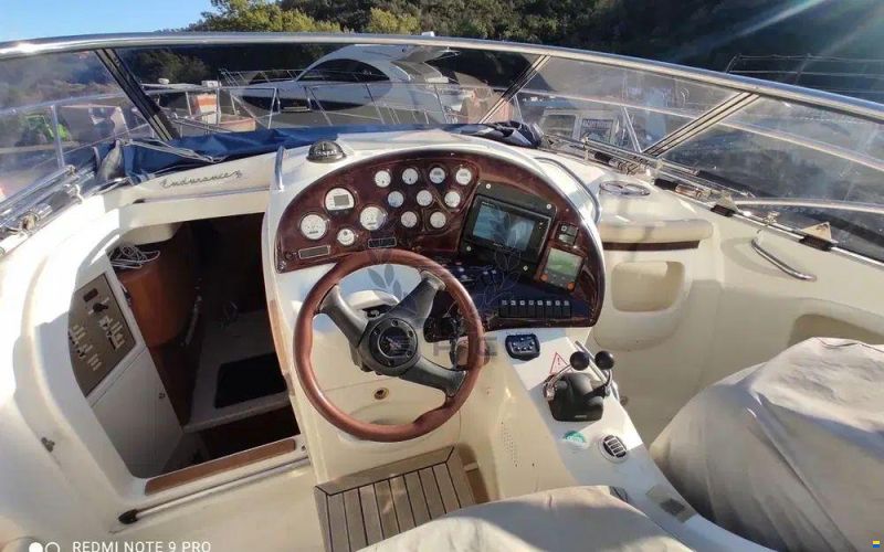 Cranchi Endurance 33