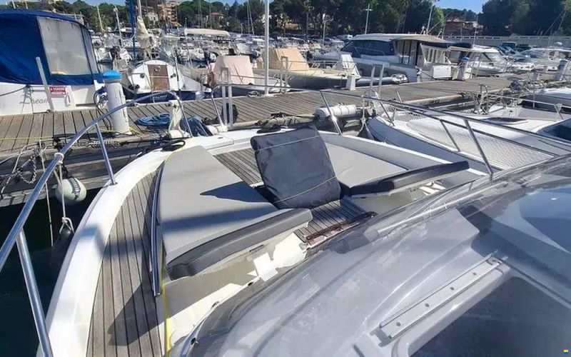 Jeanneau Cap Camarat 9.0 WA