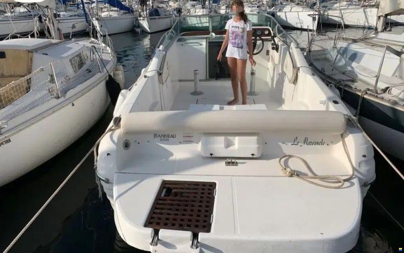 Jeanneau Leader 705