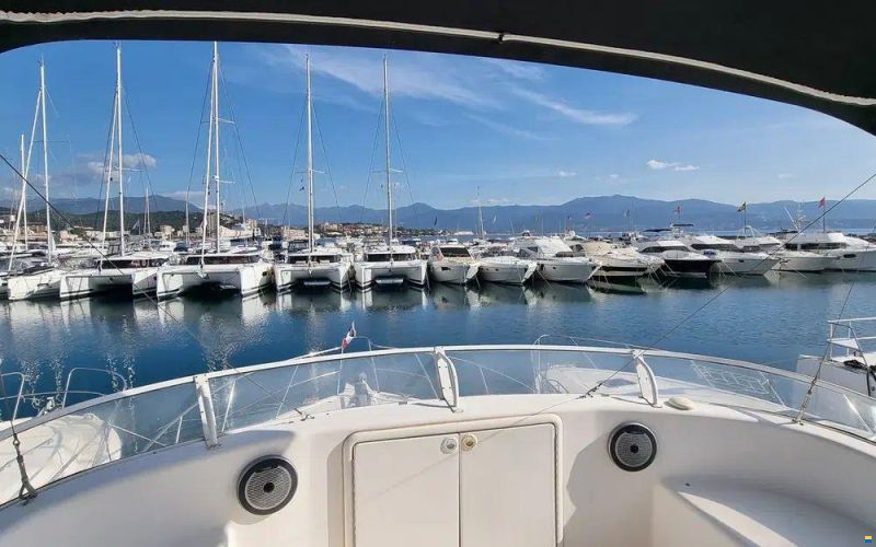 Riviera 40