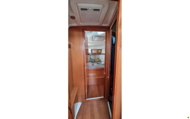 Beneteau Oceanis 43