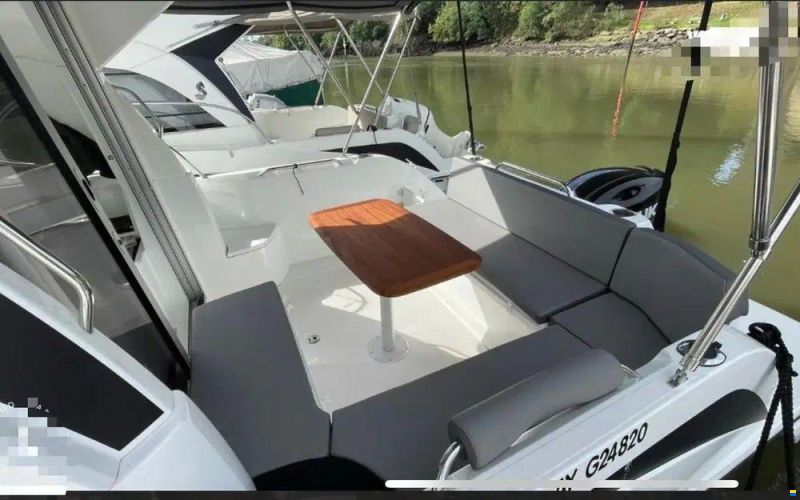 Beneteau Antares 8