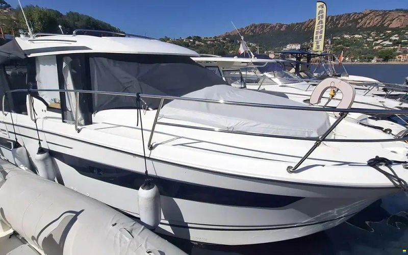 Jeanneau Merry Fisher 895