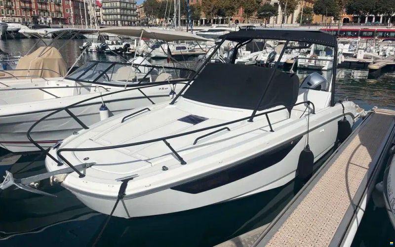 Beneteau Flyer 8