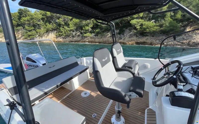 Beneteau Flyer 8