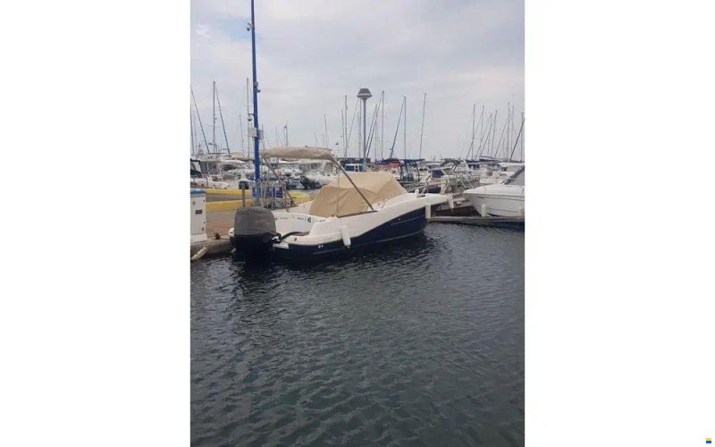 Jeanneau Cap Camarat 755 WA