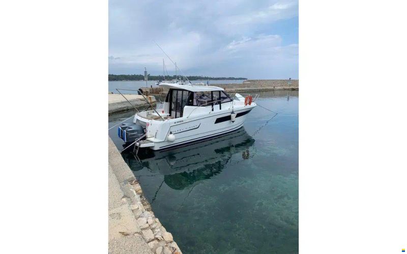 Jeanneau Merry Fisher 855