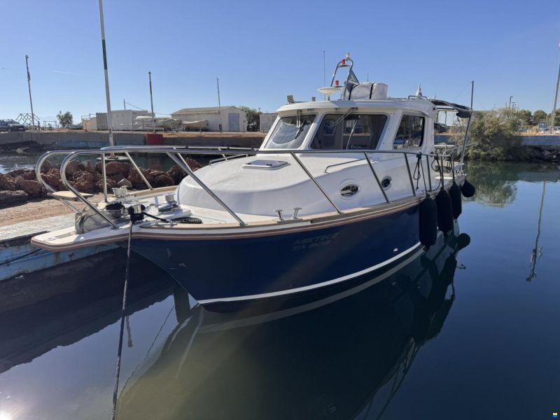 Saronic 880V Cruiser