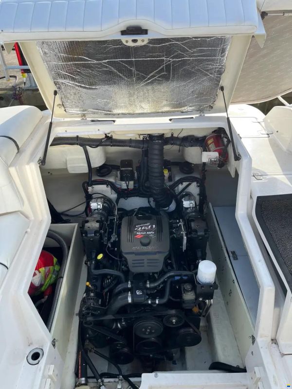 Regal 2650 LCS