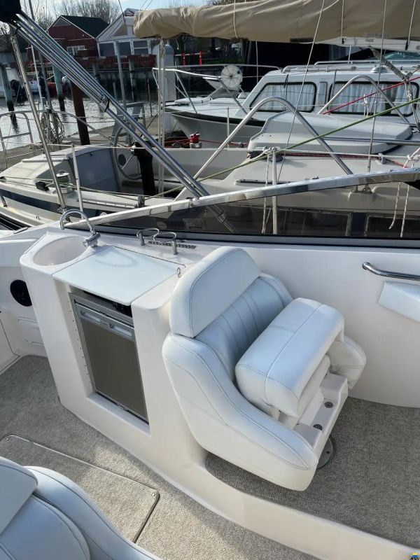 Regal 2650 LCS