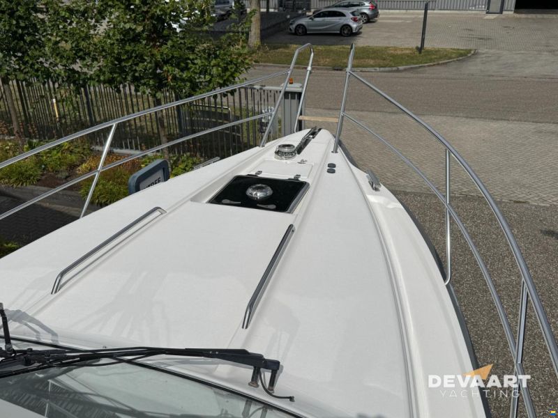 Nimbus 320 Coupe