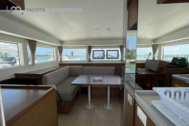 Lagoon 40