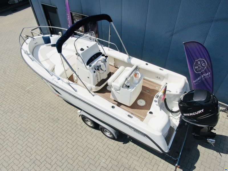 Boston Whaler 21 Outrage