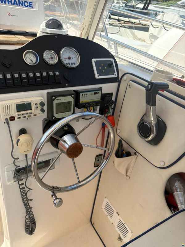 Saver 22 CABIN FISHER